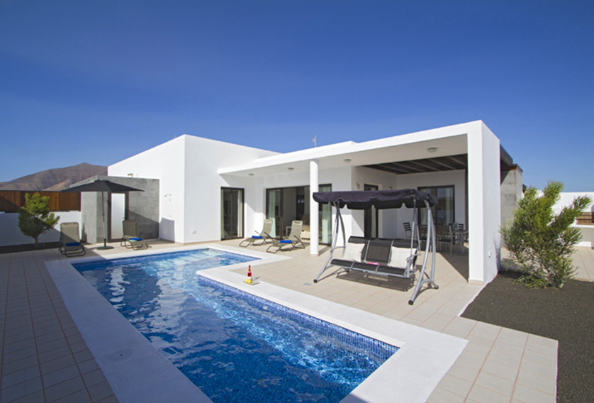 luxury villas lanzarote